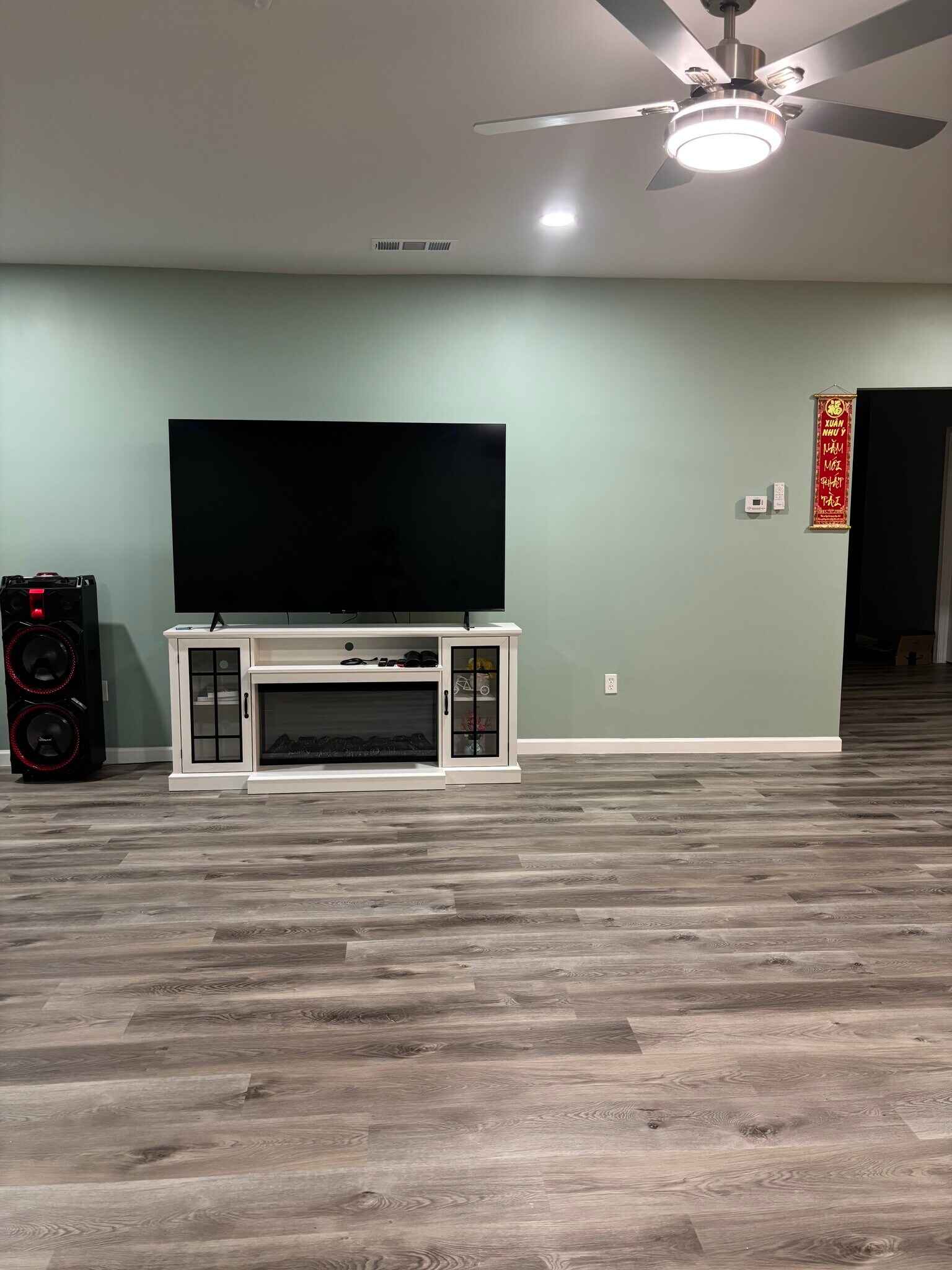 Building Photo - 4560 Persian Trl