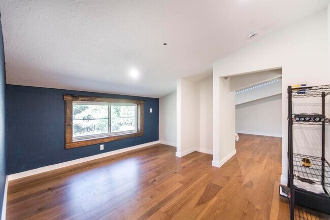 Building Photo - 5451 Walton Rd