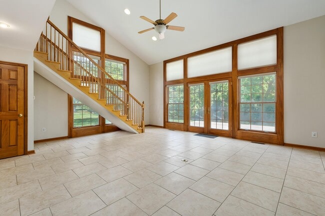 Building Photo - 4260 Reedbury Ln