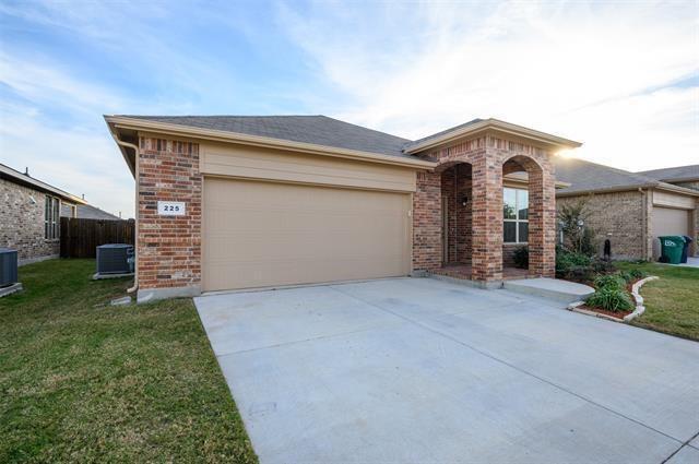 Building Photo - 225 Red Fox Ln