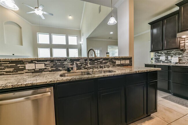 Building Photo - 4714 Emily Forest Trail
