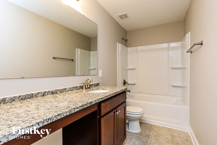 Building Photo - 2205 Wise Owl Dr