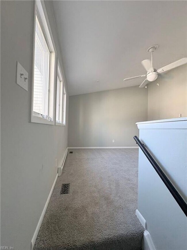 Building Photo - 2356 Bays Edge Ave