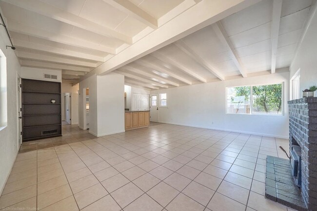 Building Photo - Home with Carport