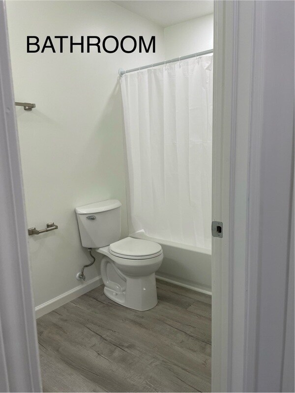 Building Photo - 2505 Delaware St