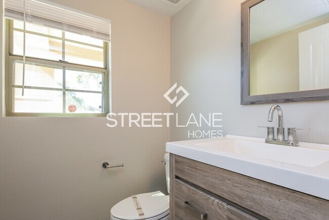 Building Photo - NOW OFFERING FIRST FULL MONTHS RENT FREE!