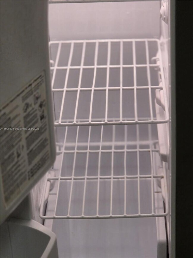 Building Photo - 5100 SW 41st St