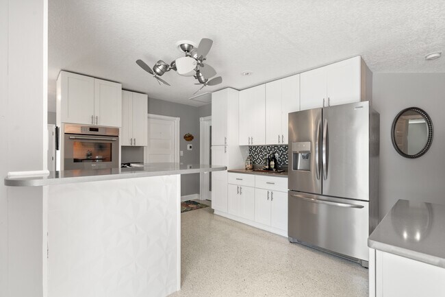 Building Photo - 4056 38th Way S