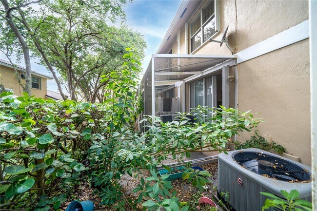 Building Photo - 8972 NW 54th St