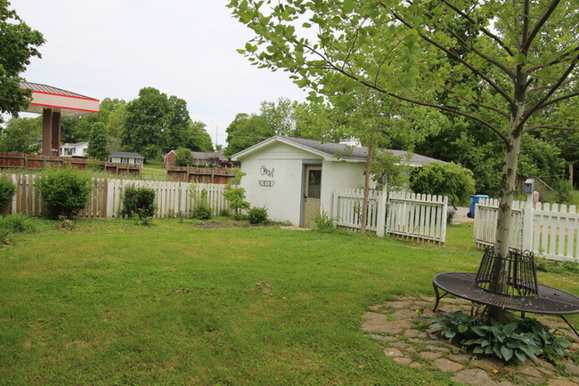 Building Photo - Cozy Three Bedroom House in Simpsonville