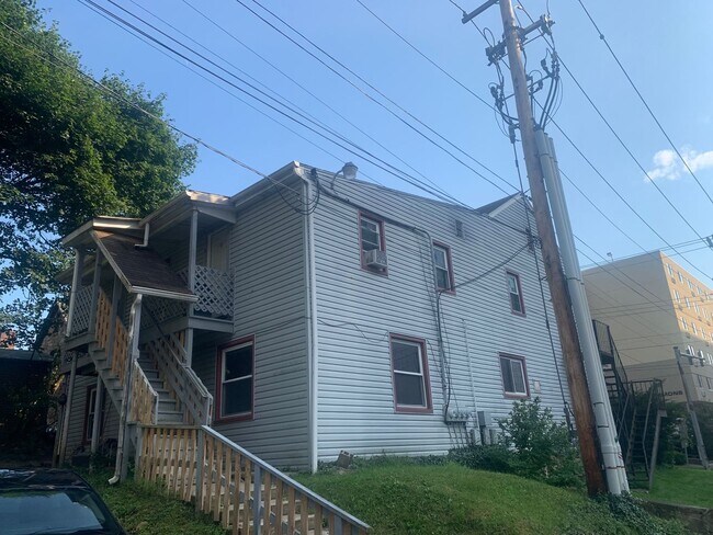 Building Photo - 123-2 High Street