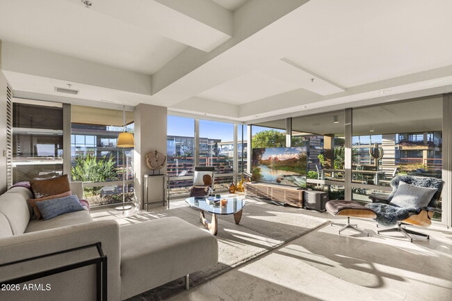 Building Photo - 7167 E Rancho Vista Dr