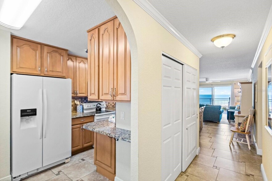Building Photo - 13000 Gulf Ln