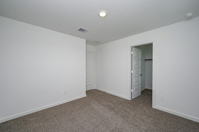 Building Photo - 29946 Gallatin River Ln