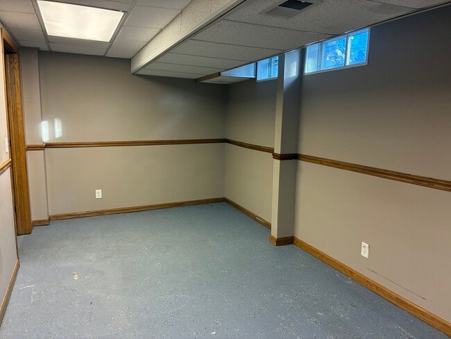 Building Photo - 360 Garden Ct