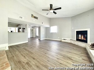 Building Photo - 1611 La Manda Blvd