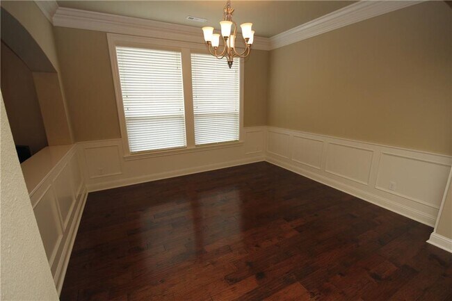 Building Photo - 1505 SW Rosedale Ave