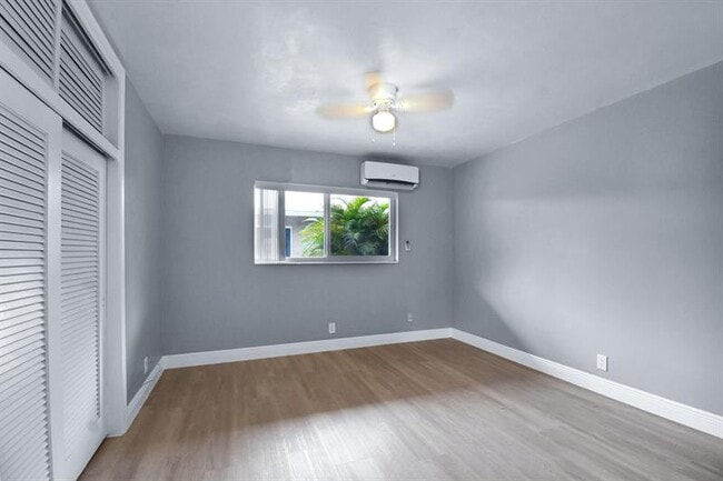 Building Photo - 4751 NE 21st Terrace