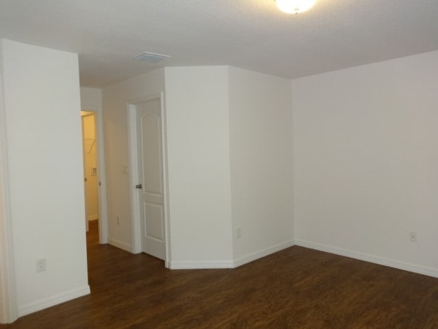 Building Photo - 627 Chatham Walk Dr
