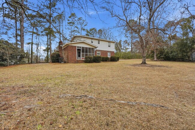 Building Photo - 765 W Martintown Rd