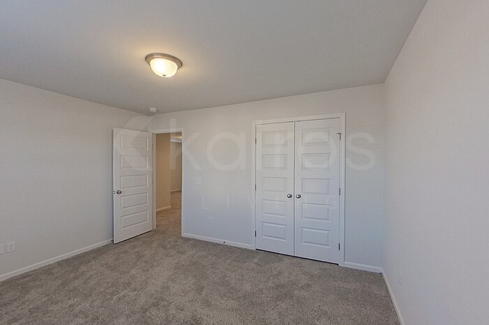 Building Photo - 120 Western Red Cedar Dr