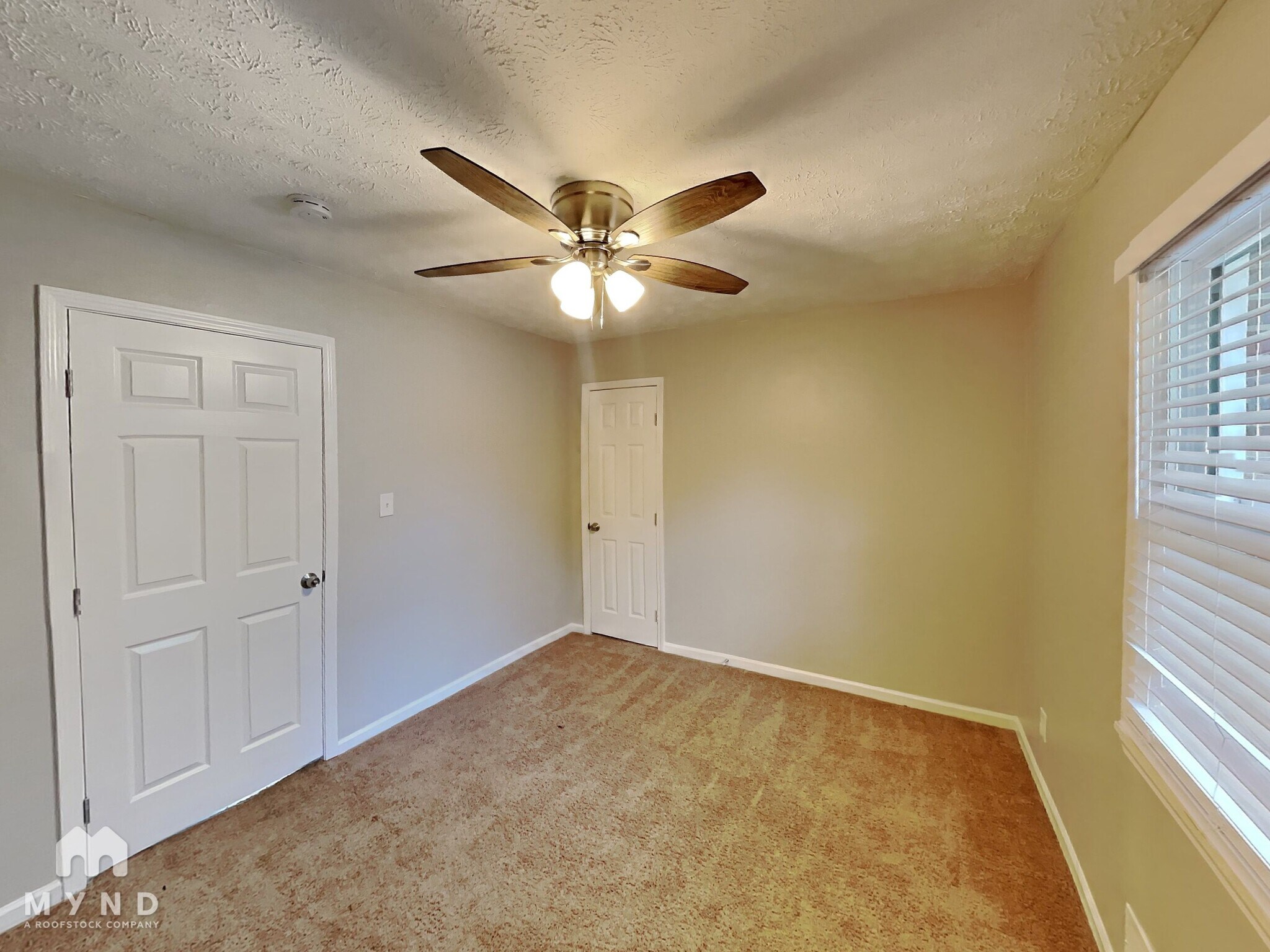 Building Photo - 3821 Rex Cir