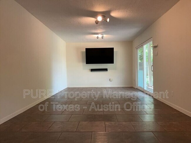 Building Photo - 1301 Clearfield Dr