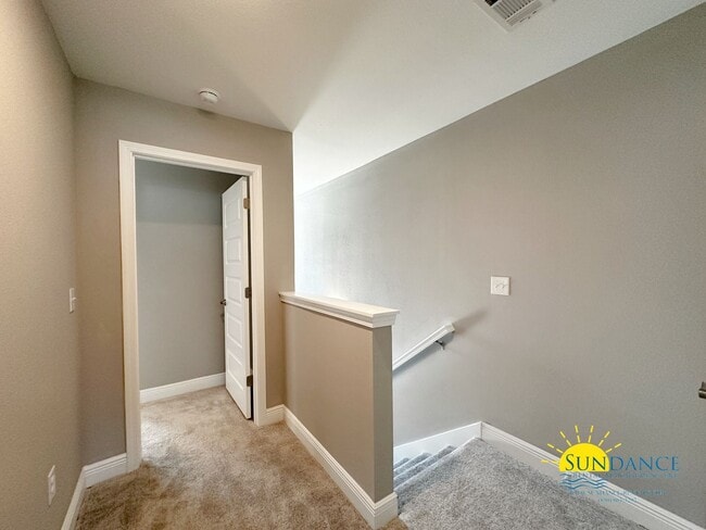 Building Photo - Charming 3 Bedroom Townhome in the heart of Fort Walton Beach!