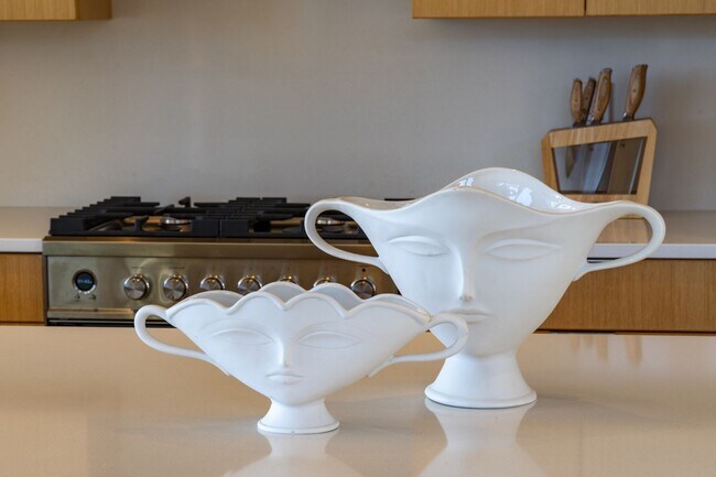 Building Photo - Modern Elegancy at Makali'i in Wailea – Finely Furnished 3 Bedrooms / 3 Bathrooms