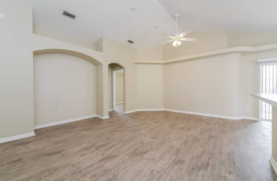 Building Photo - 216 Manoel Ln