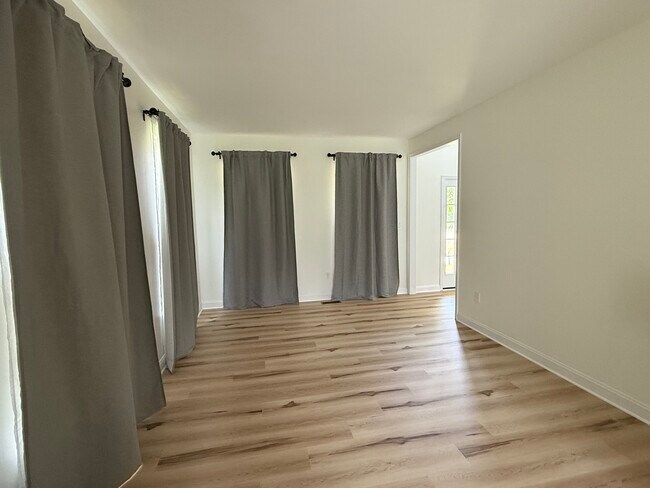 Building Photo - 40883 Meadow Vista Pl