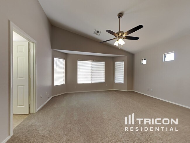 Building Photo - 15314 N 161st Dr
