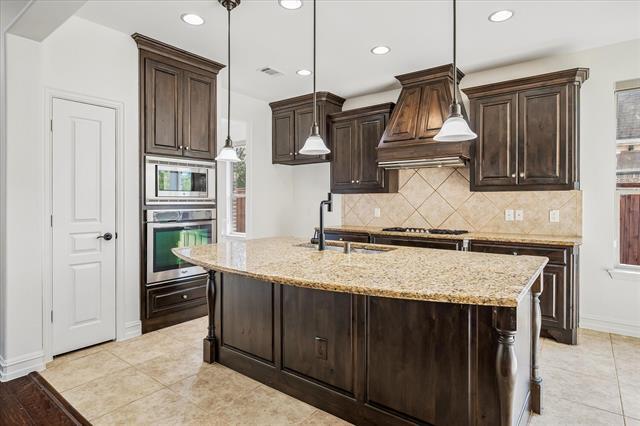 Building Photo - 1037 Everglades Dr