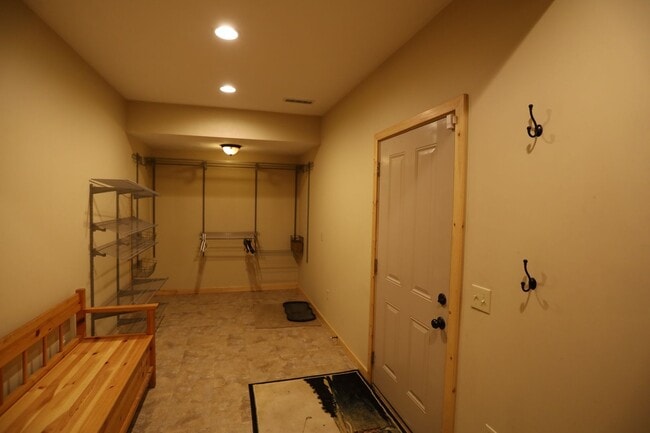 Building Photo - Large Private Furnished 4 Bed Winter Seasonal in Thornton- Close to Skiing! $2550/mo