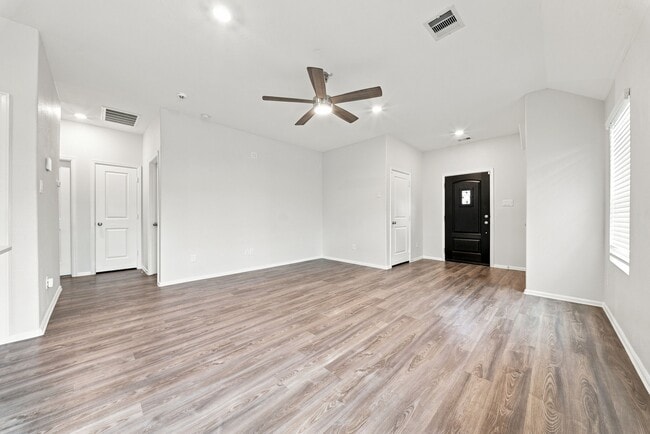 Building Photo - 19114 Sangro Dr