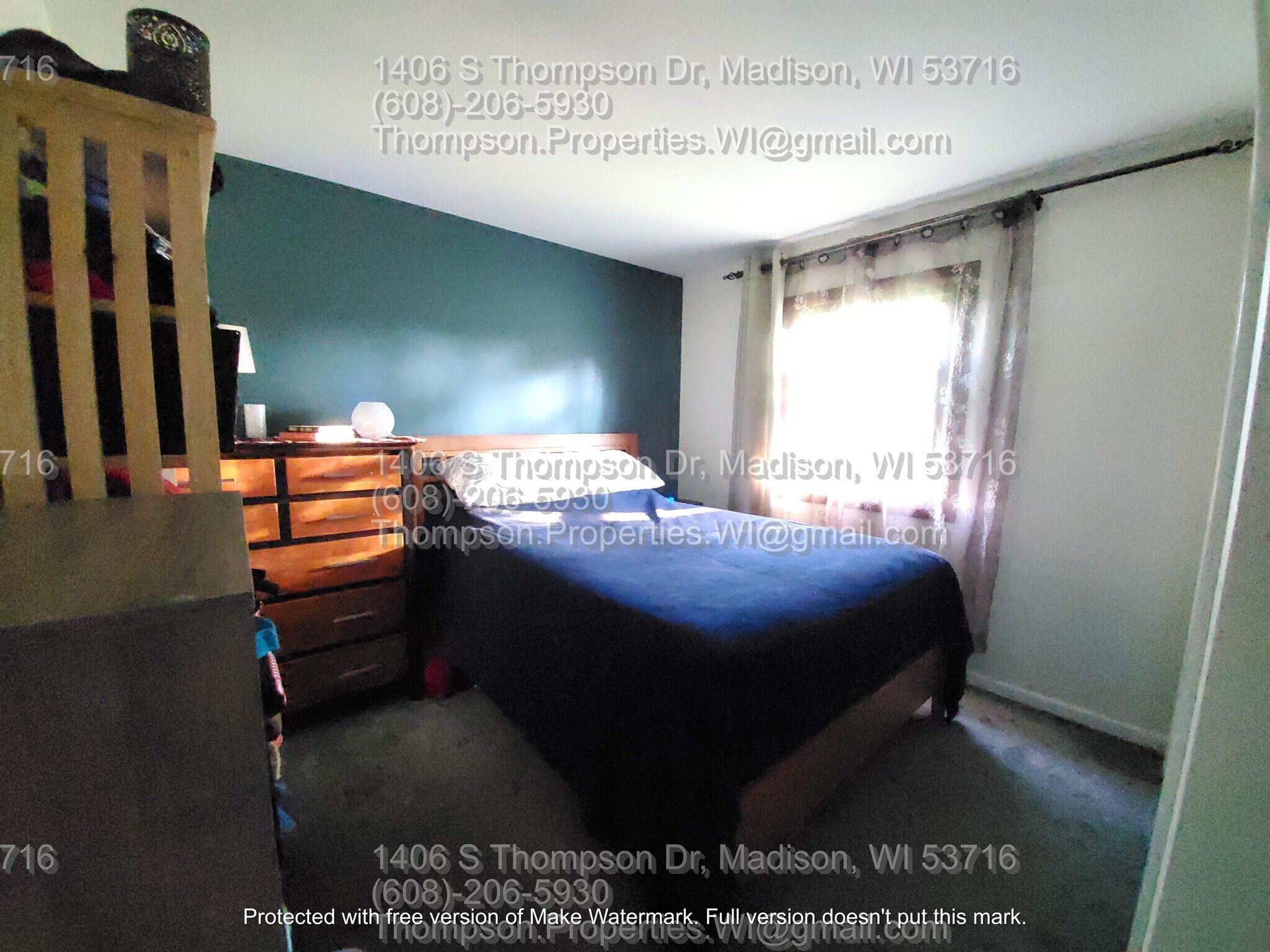 Building Photo - 1406 S Thompson Dr