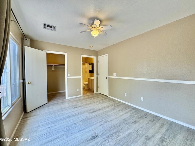 Building Photo - 2327 E Precious Shard Ct