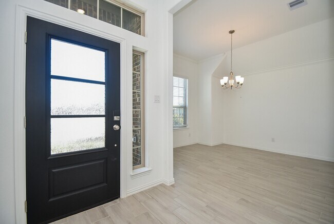Building Photo - 2103 Vidalia Onion Ct
