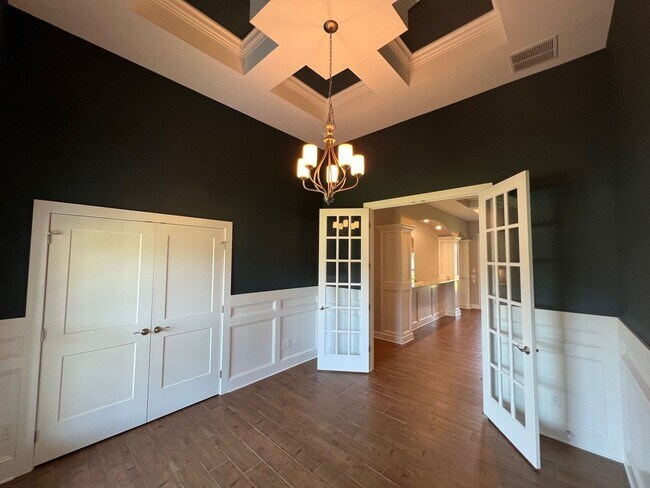 Building Photo - 5148 Sandy Shores Dr