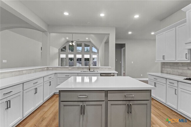 Building Photo - 524 Teakmill Trail