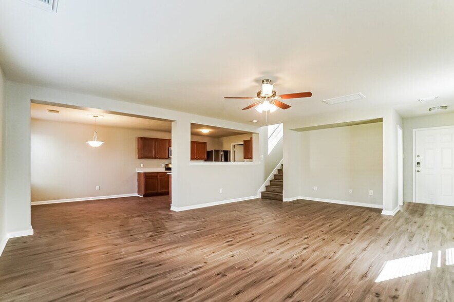 Building Photo - 11410 Sugar Bowl Dr