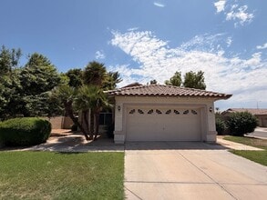 Building Photo - 2471 W Hemlock Way