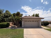 Building Photo - 2471 W Hemlock Way