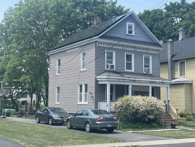 Primary Photo - 39 Central Ave