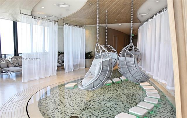 Building Photo - 1000 Brickell Plaza