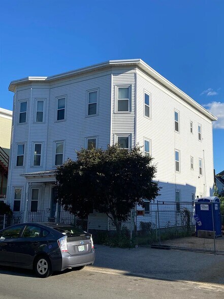 Primary Photo - 363 Spruce St