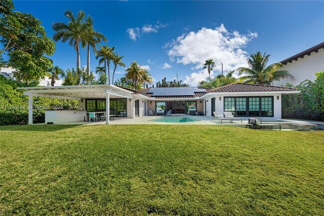 Building Photo - 524 Oleander Dr