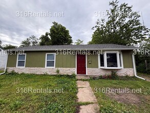 Building Photo - $1200 - NEWLY REMODELED 4 bedroom / 1 bathroom - Single Family Home