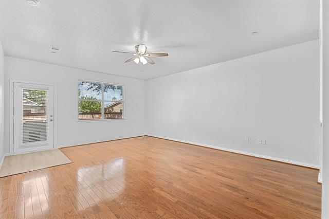 Building Photo - 205 Bexar Dr