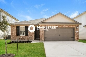 Building Photo - 4 Bedroom Pet-Friendly Home in HUTTO, TX with Main Street Renewal